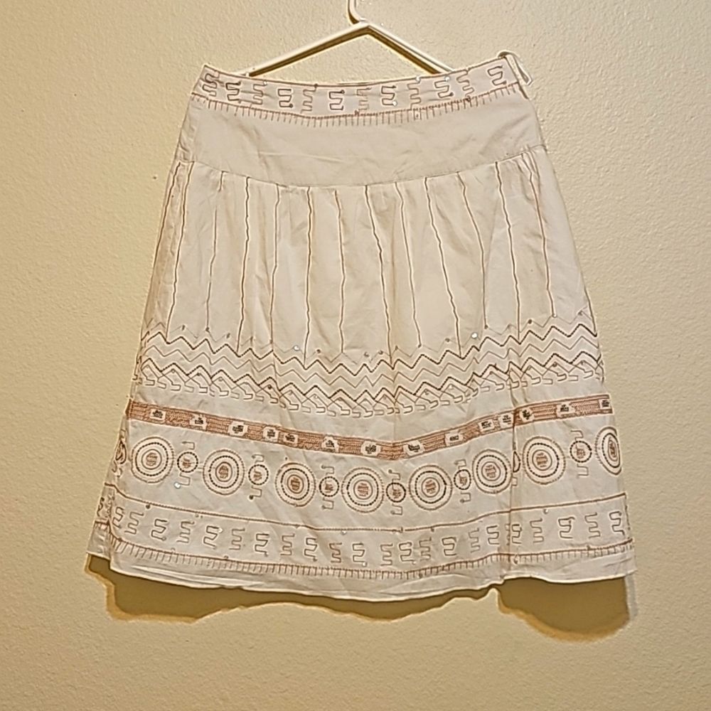 Sandro‎ white embellished/embroidered skirt size 4
